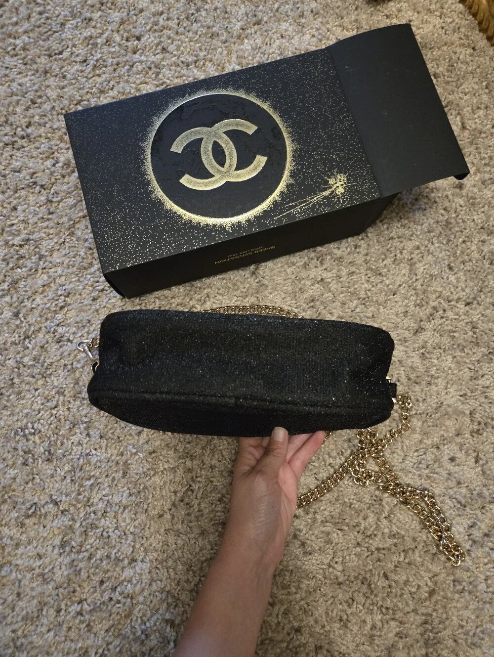 💖CHANEL Black Puch with Gold Chain